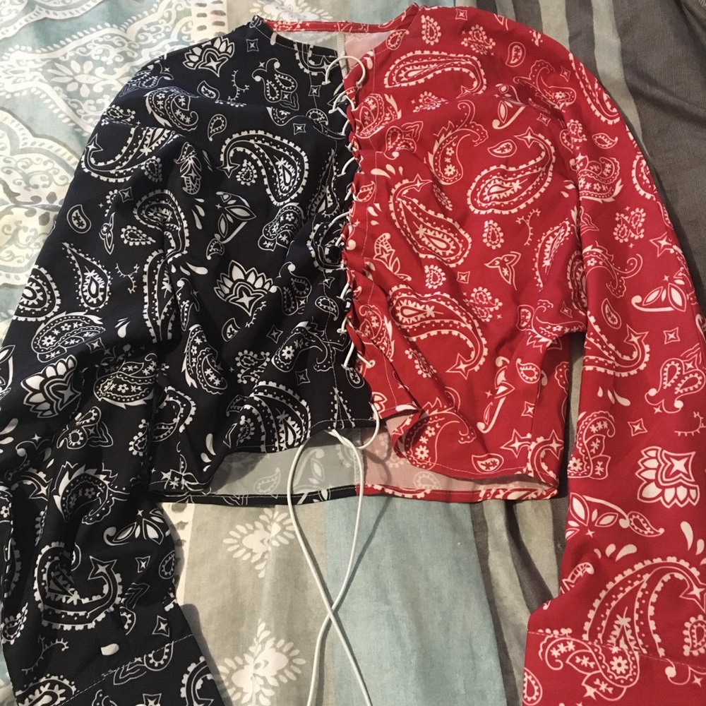 Split color tie up shirt